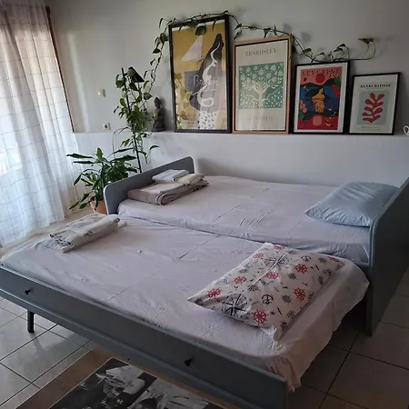 The By Naya Apartament